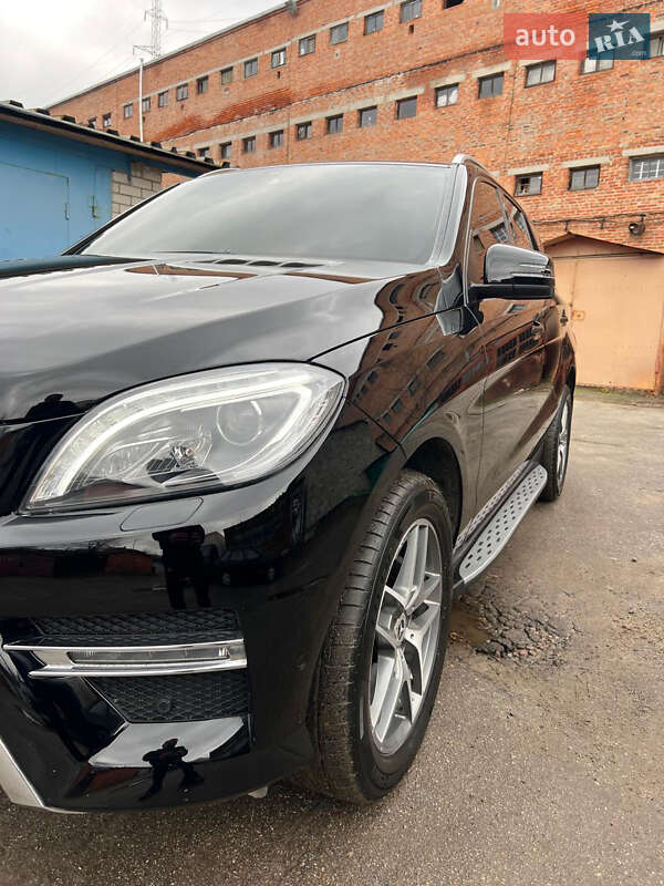 Позашляховик / Кросовер Mercedes-Benz M-Class 2015 в Харкові фото 7 Позашляховик / Кросовер Mercedes-Benz M-Class 2015 в Харкові