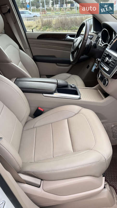 Внедорожник / Кроссовер Mercedes-Benz M-Class 2012 в Львове