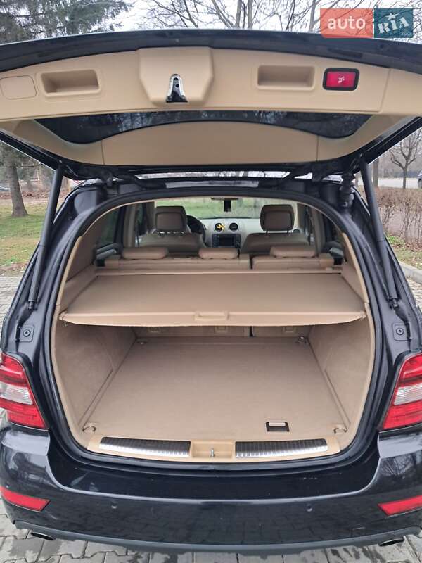 Позашляховик / Кросовер Mercedes-Benz M-Class 2009 в Чернівцях фото 21 Позашляховик / Кросовер Mercedes-Benz M-Class 2009 в Чернівцях