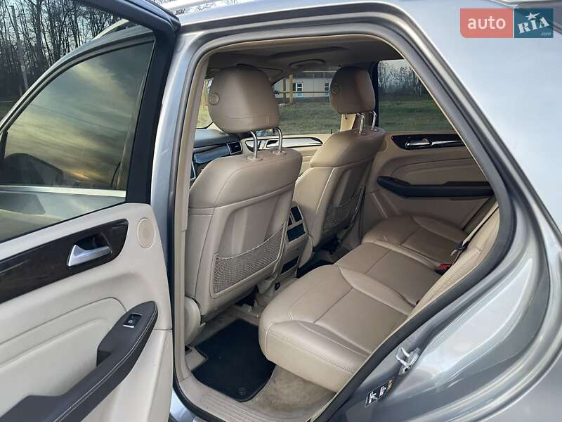 Внедорожник / Кроссовер Mercedes-Benz M-Class 2013 в Шишаки фото 23 Внедорожник / Кроссовер Mercedes-Benz M-Class 2013 в Шишаки