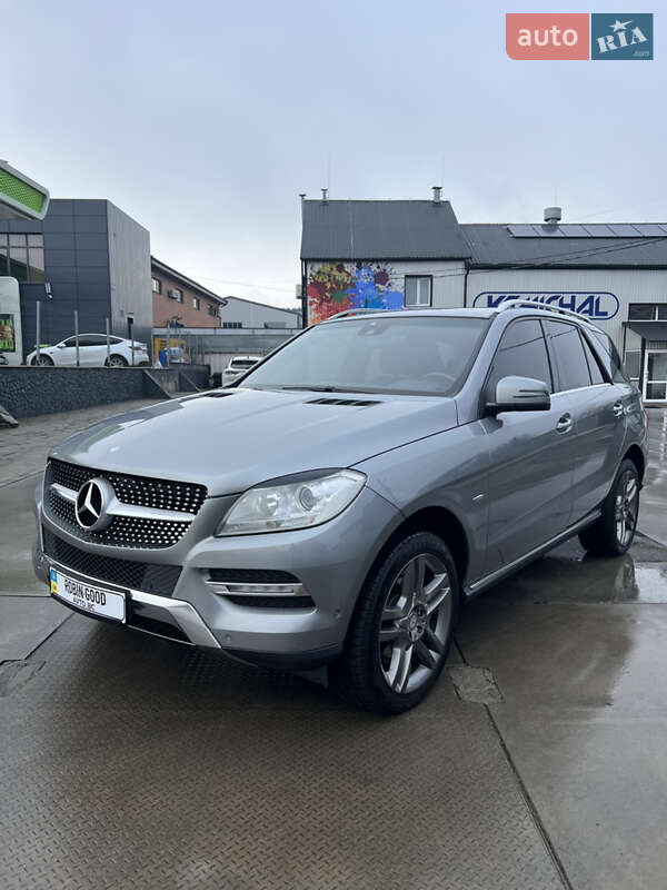 Внедорожник / Кроссовер Mercedes-Benz M-Class 2012 в Белой Церкви фото Внедорожник / Кроссовер Mercedes-Benz M-Class 2012 в Белой Церкви