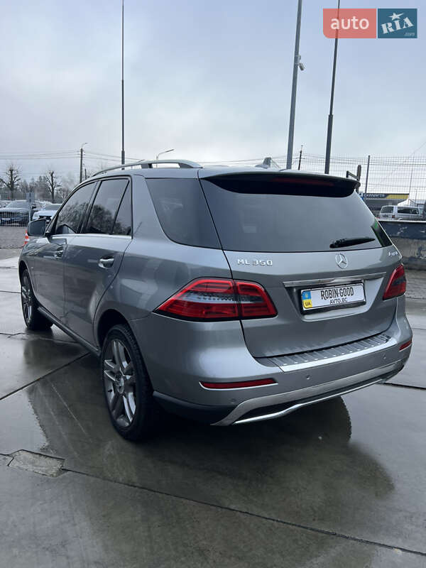 Внедорожник / Кроссовер Mercedes-Benz M-Class 2012 в Белой Церкви фото 15 Внедорожник / Кроссовер Mercedes-Benz M-Class 2012 в Белой Церкви