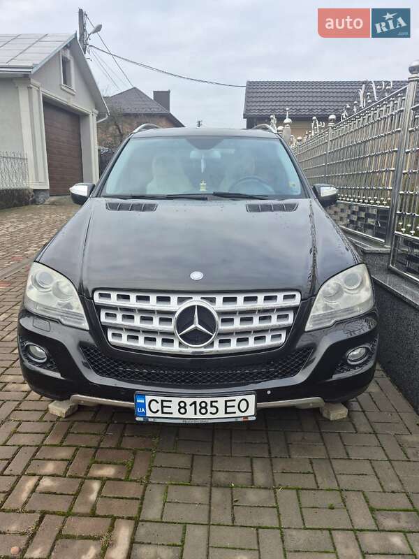 Внедорожник / Кроссовер Mercedes-Benz M-Class 2010 в Черновцах фото 2 Внедорожник / Кроссовер Mercedes-Benz M-Class 2010 в Черновцах
