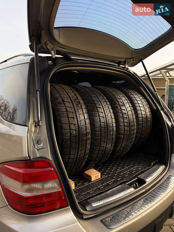 Внедорожник / Кроссовер Mercedes-Benz M-Class 2006 в Ивано-Франковске фото 15 Внедорожник / Кроссовер Mercedes-Benz M-Class 2006 в Ивано-Франковске