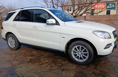Внедорожник / Кроссовер Mercedes-Benz M-Class 2012 в Южном