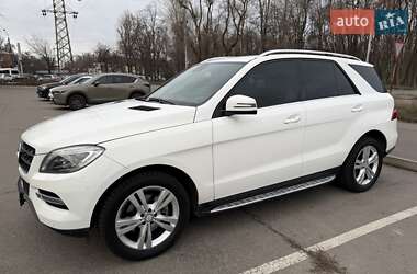 Внедорожник / Кроссовер Mercedes-Benz M-Class 2013 в Днепре