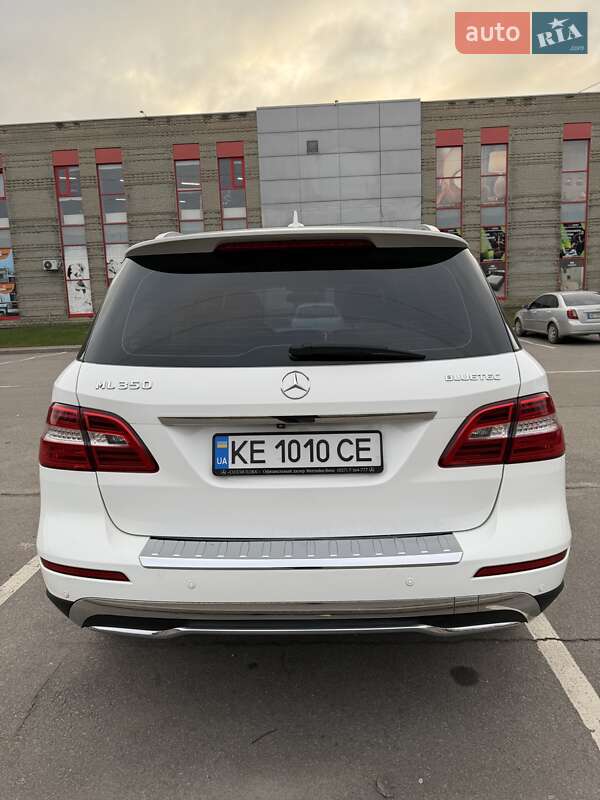Внедорожник / Кроссовер Mercedes-Benz M-Class 2013 в Днепре фото 7 Внедорожник / Кроссовер Mercedes-Benz M-Class 2013 в Днепре