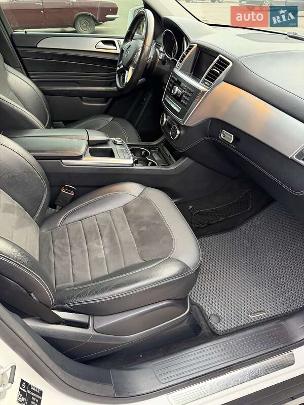 Внедорожник / Кроссовер Mercedes-Benz M-Class 2013 в Днепре фото 16 Внедорожник / Кроссовер Mercedes-Benz M-Class 2013 в Днепре