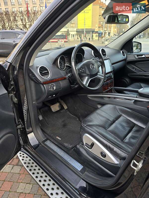 Внедорожник / Кроссовер Mercedes-Benz M-Class 2011 в Ивано-Франковске