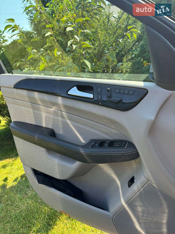 Внедорожник / Кроссовер Mercedes-Benz M-Class 2014 в Бродах