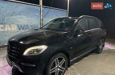 Внедорожник / Кроссовер Mercedes-Benz M-Class 2012 в Киеве