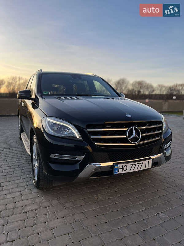 Внедорожник / Кроссовер Mercedes-Benz M-Class 2015 в Тернополе фото 2 Внедорожник / Кроссовер Mercedes-Benz M-Class 2015 в Тернополе