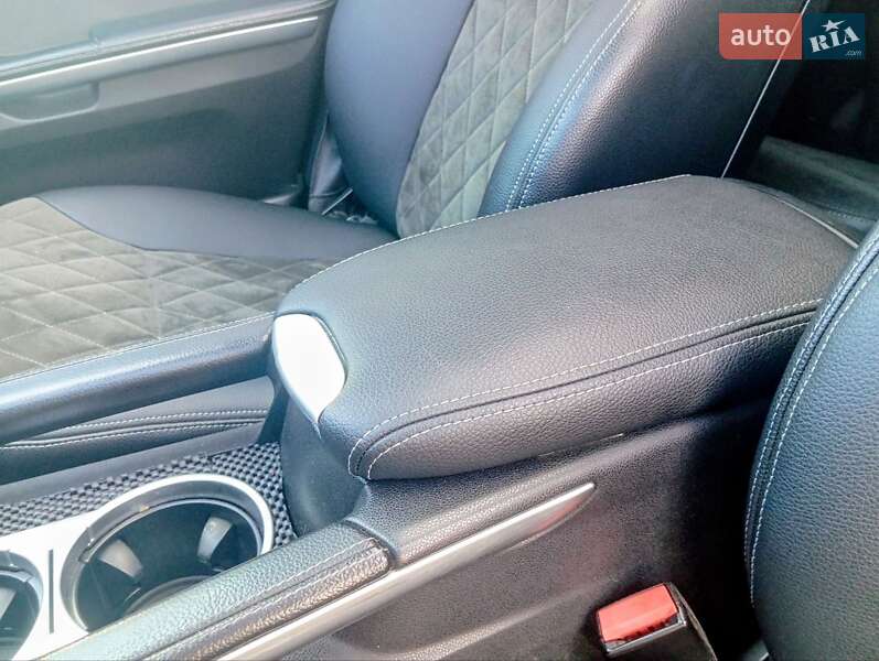 Внедорожник / Кроссовер Mercedes-Benz M-Class 2005 в Львове