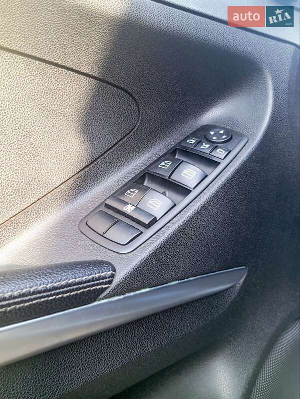 Внедорожник / Кроссовер Mercedes-Benz M-Class 2005 в Львове