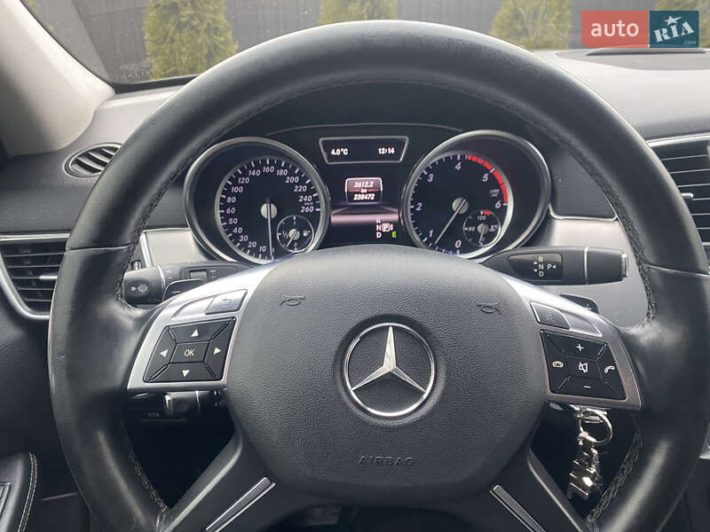 Внедорожник / Кроссовер Mercedes-Benz M-Class 2013 в Звягеле фото 7 Внедорожник / Кроссовер Mercedes-Benz M-Class 2013 в Звягеле
