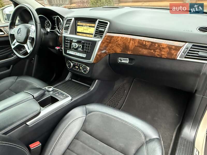 Внедорожник / Кроссовер Mercedes-Benz M-Class 2011 в Киеве фото 60 Внедорожник / Кроссовер Mercedes-Benz M-Class 2011 в Киеве
