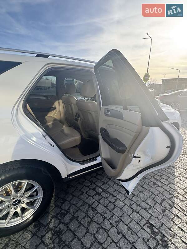 Внедорожник / Кроссовер Mercedes-Benz M-Class 2013 в Мукачево