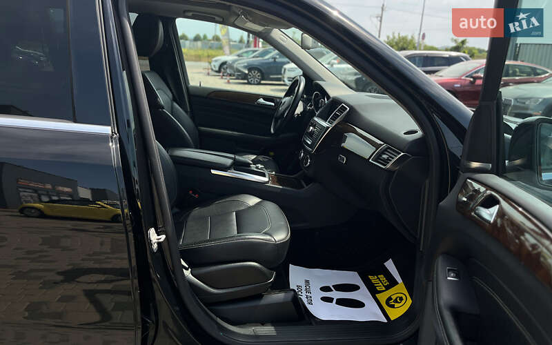 Внедорожник / Кроссовер Mercedes-Benz M-Class 2014 в Мукачево