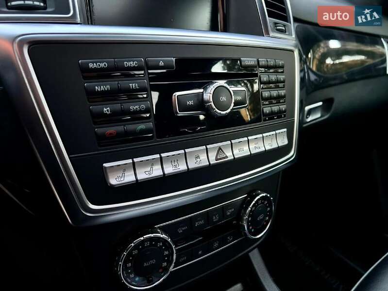Внедорожник / Кроссовер Mercedes-Benz M-Class 2011 в Буче