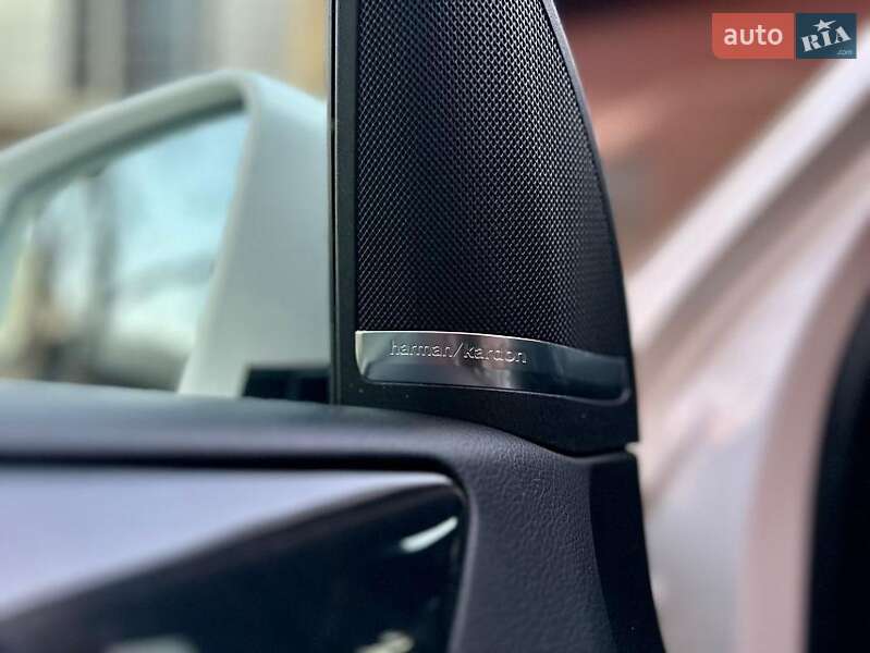 Внедорожник / Кроссовер Mercedes-Benz M-Class 2011 в Буче