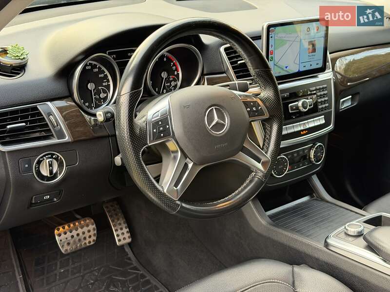 Внедорожник / Кроссовер Mercedes-Benz M-Class 2015 в Луцке