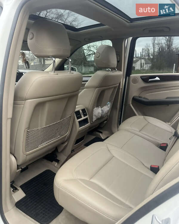 Внедорожник / Кроссовер Mercedes-Benz M-Class 2013 в Шполе