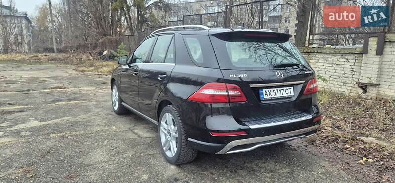 Внедорожник / Кроссовер Mercedes-Benz M-Class 2012 в Солоницевке