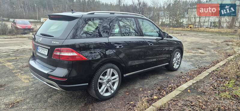 Внедорожник / Кроссовер Mercedes-Benz M-Class 2012 в Солоницевке