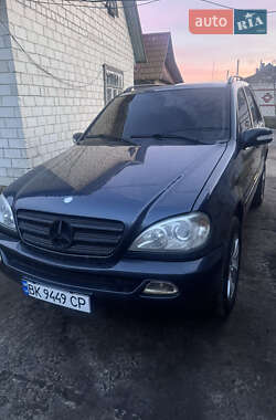 Внедорожник / Кроссовер Mercedes-Benz M-Class 2001 в Сарнах