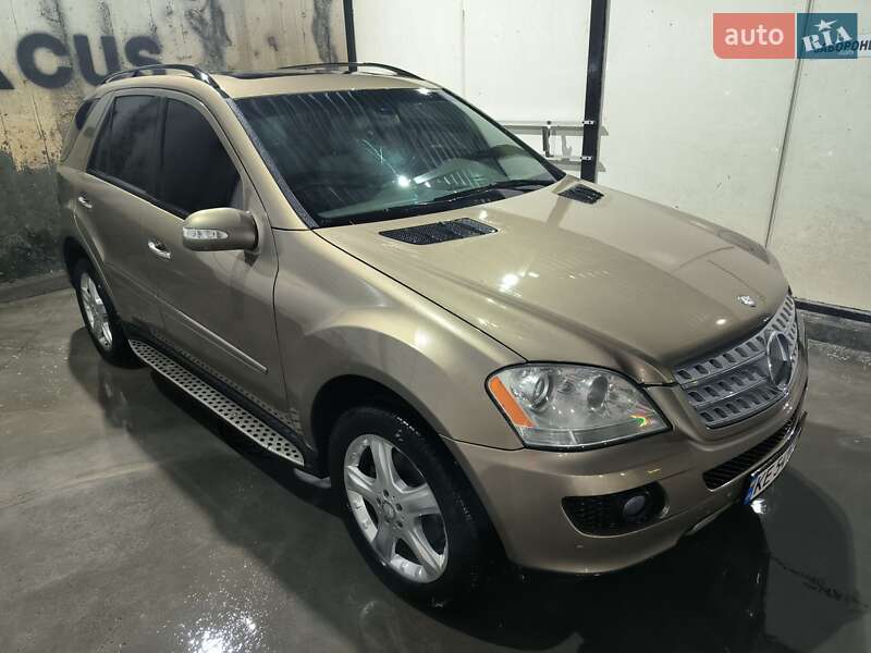 Внедорожник / Кроссовер Mercedes-Benz M-Class 2008 в Киеве