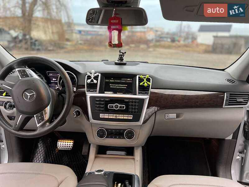 Внедорожник / Кроссовер Mercedes-Benz M-Class 2012 в Самборе