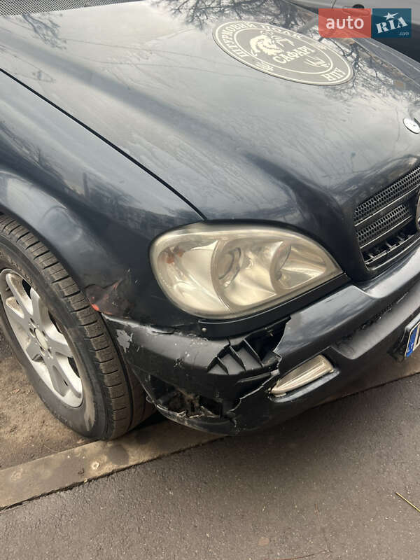Внедорожник / Кроссовер Mercedes-Benz M-Class 2002 в Краматорске