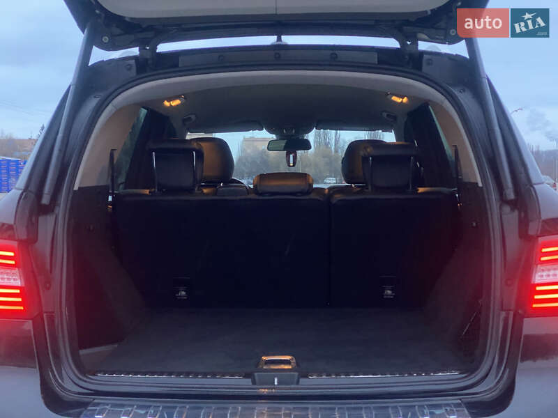 Внедорожник / Кроссовер Mercedes-Benz M-Class 2012 в Каменец-Подольском
