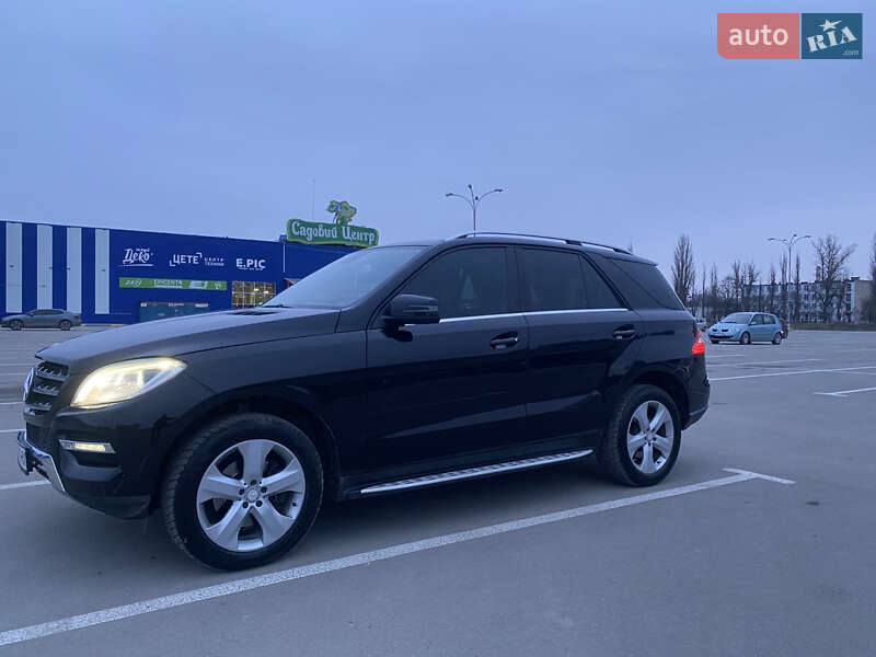 Внедорожник / Кроссовер Mercedes-Benz M-Class 2012 в Каменец-Подольском