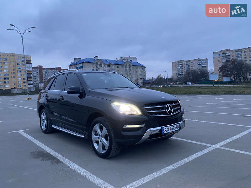Внедорожник / Кроссовер Mercedes-Benz M-Class 2012 в Каменец-Подольском