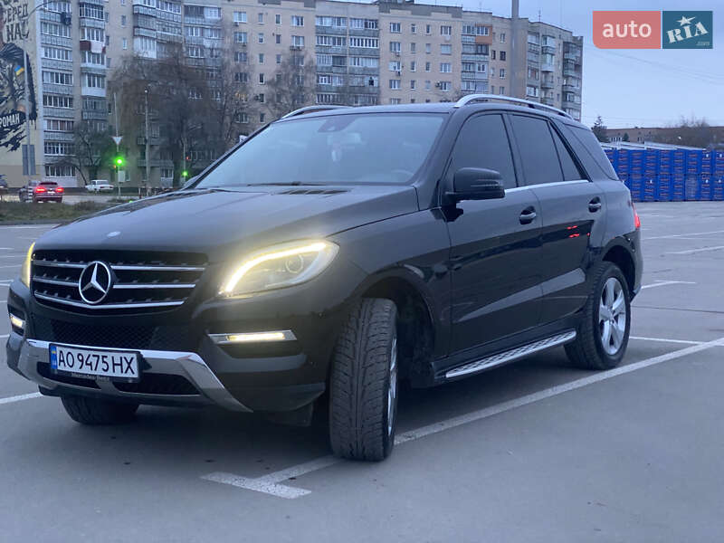 Внедорожник / Кроссовер Mercedes-Benz M-Class 2012 в Каменец-Подольском