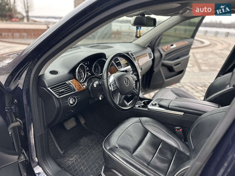 Внедорожник / Кроссовер Mercedes-Benz M-Class 2012 в Киеве фото 22 Внедорожник / Кроссовер Mercedes-Benz M-Class 2012 в Киеве