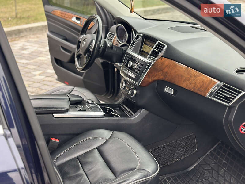 Внедорожник / Кроссовер Mercedes-Benz M-Class 2012 в Киеве фото 32 Внедорожник / Кроссовер Mercedes-Benz M-Class 2012 в Киеве