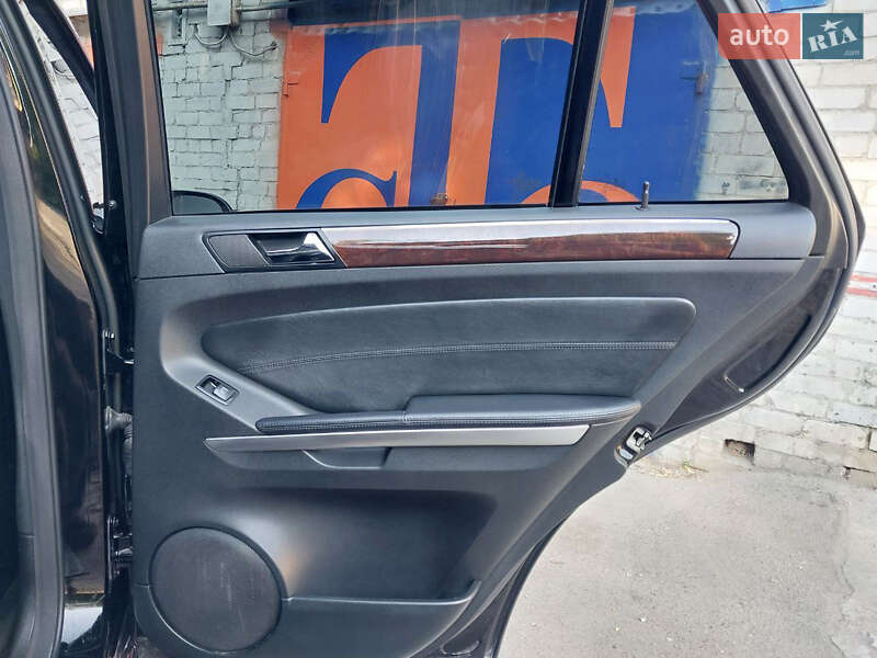 Позашляховик / Кросовер Mercedes-Benz M-Class 2008 в Дніпрі
