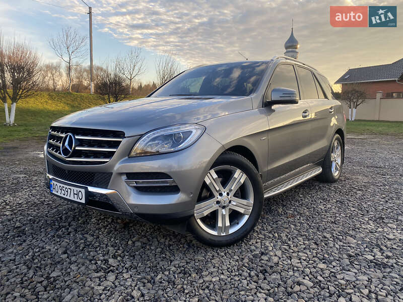 Внедорожник / Кроссовер Mercedes-Benz M-Class 2013 в Ужгороде