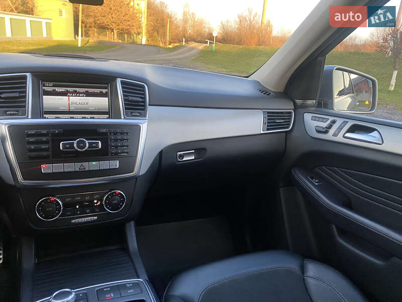 Внедорожник / Кроссовер Mercedes-Benz M-Class 2013 в Ужгороде