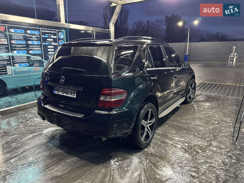 Позашляховик / Кросовер Mercedes-Benz M-Class 2006 в Миколаєві