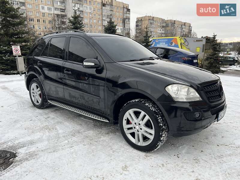 Позашляховик / Кросовер Mercedes-Benz M-Class 2005 в Львові фото 10 Позашляховик / Кросовер Mercedes-Benz M-Class 2005 в Львові