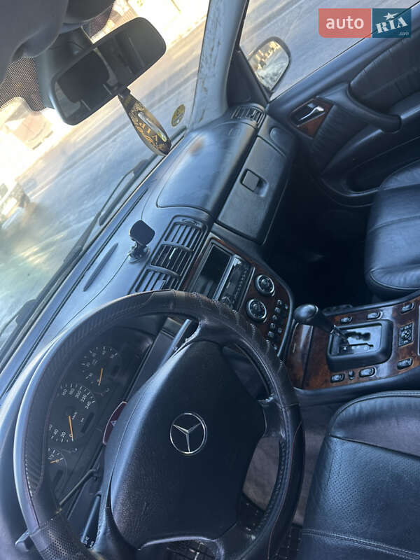 Позашляховик / Кросовер Mercedes-Benz M-Class 2004 в Вінниці фото 9 Позашляховик / Кросовер Mercedes-Benz M-Class 2004 в Вінниці