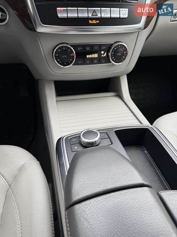 Внедорожник / Кроссовер Mercedes-Benz M-Class 2011 в Белой Церкви