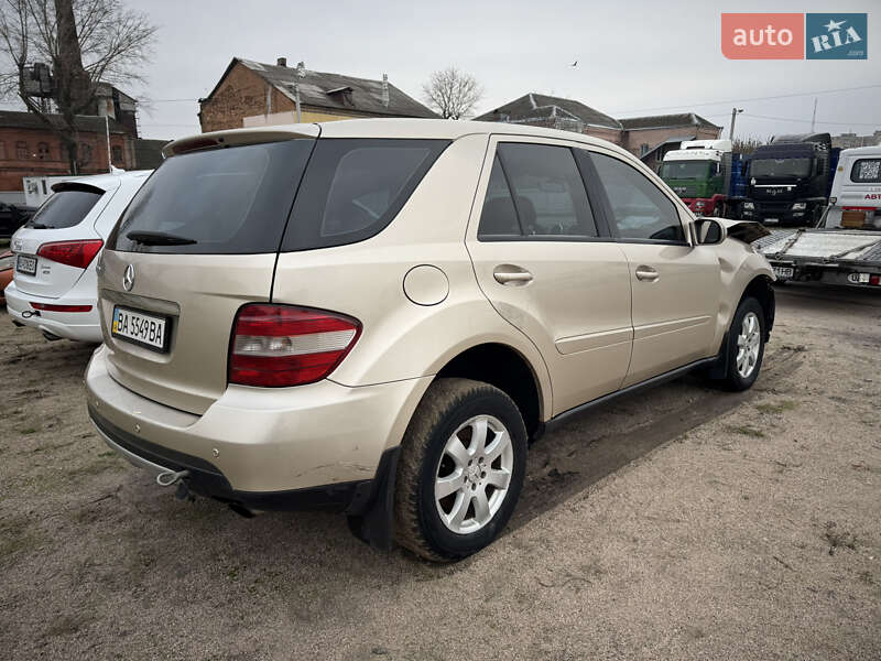 Внедорожник / Кроссовер Mercedes-Benz M-Class 2006 в Кропивницком