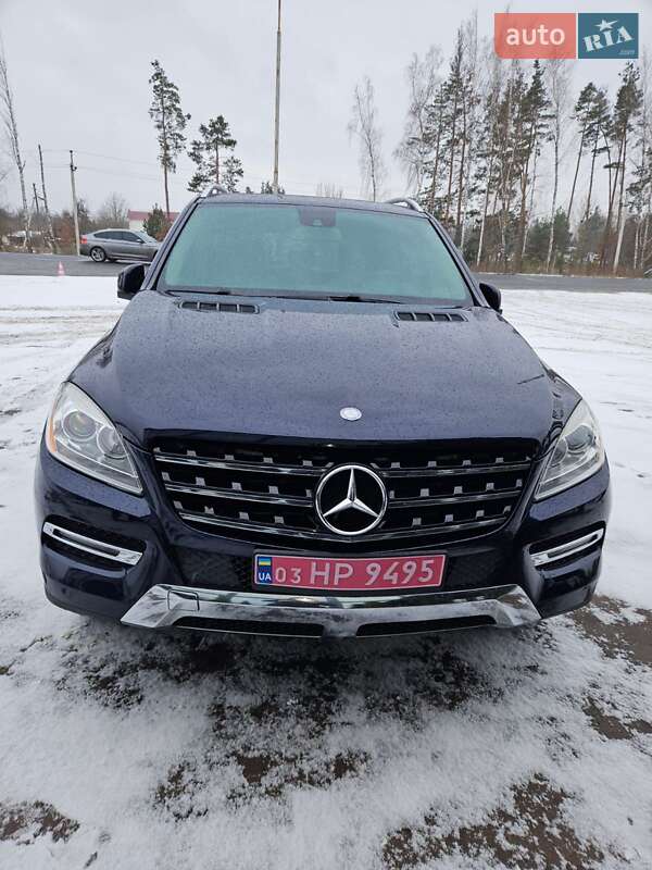 Внедорожник / Кроссовер Mercedes-Benz M-Class 2015 в Ковеле