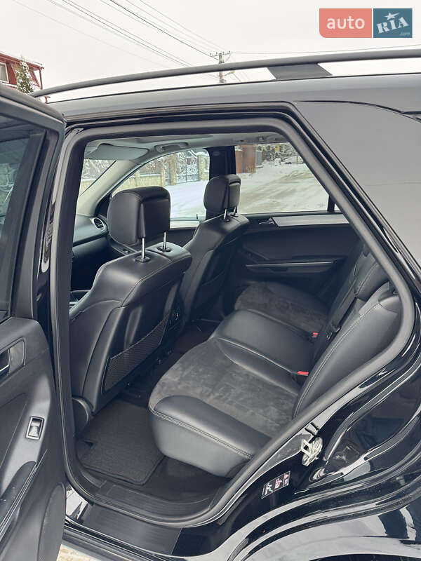 Позашляховик / Кросовер Mercedes-Benz M-Class 2006 в Івано-Франківську