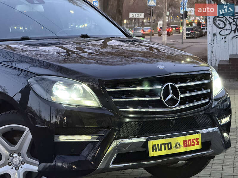 Позашляховик / Кросовер Mercedes-Benz M-Class 2014 в Миколаєві фото 7 Позашляховик / Кросовер Mercedes-Benz M-Class 2014 в Миколаєві