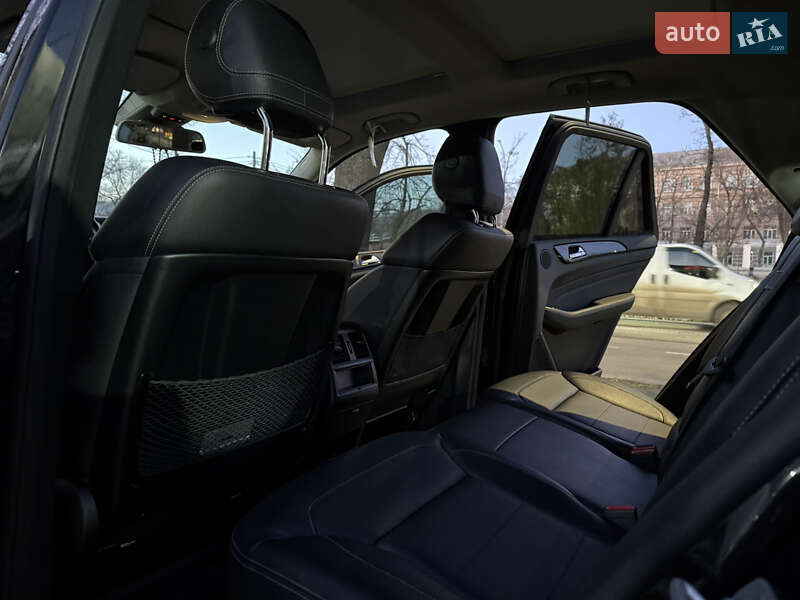 Позашляховик / Кросовер Mercedes-Benz M-Class 2014 в Миколаєві фото 36 Позашляховик / Кросовер Mercedes-Benz M-Class 2014 в Миколаєві